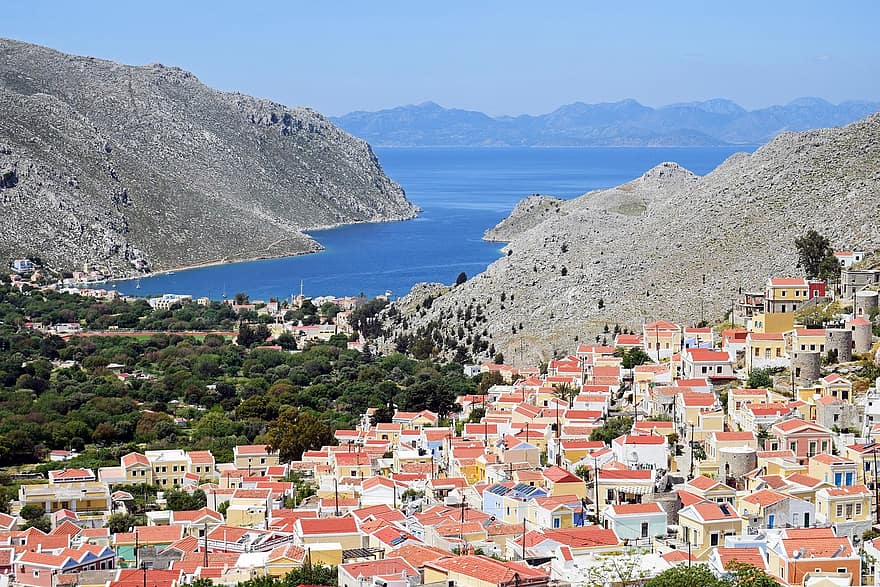 város, hegyek, Symi, Görögország, építészet, neoklasszikus, színes, görög, festői, sziget, görög szigetek