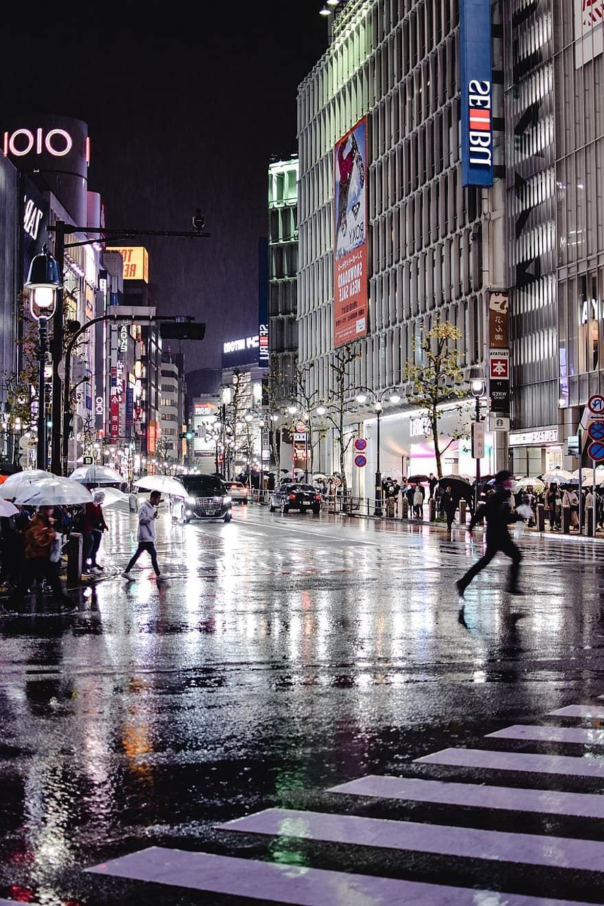 ciutat, nit, dia plujós, plovent, tarda, vida de ciutat, carrer