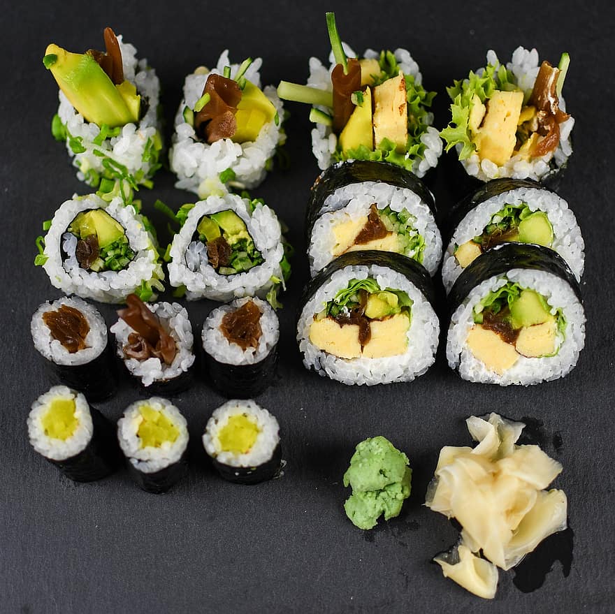 Sushi, rolos de sushi, califórnia maki, comida japonesa, cozinha japonesa, Comida, gourmet, frutos do mar, refeição, frescura, almoço