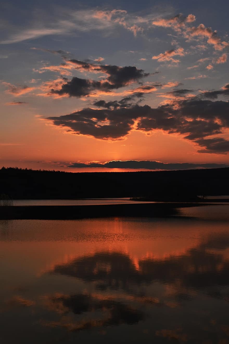 rivière, Lac, le coucher du soleil