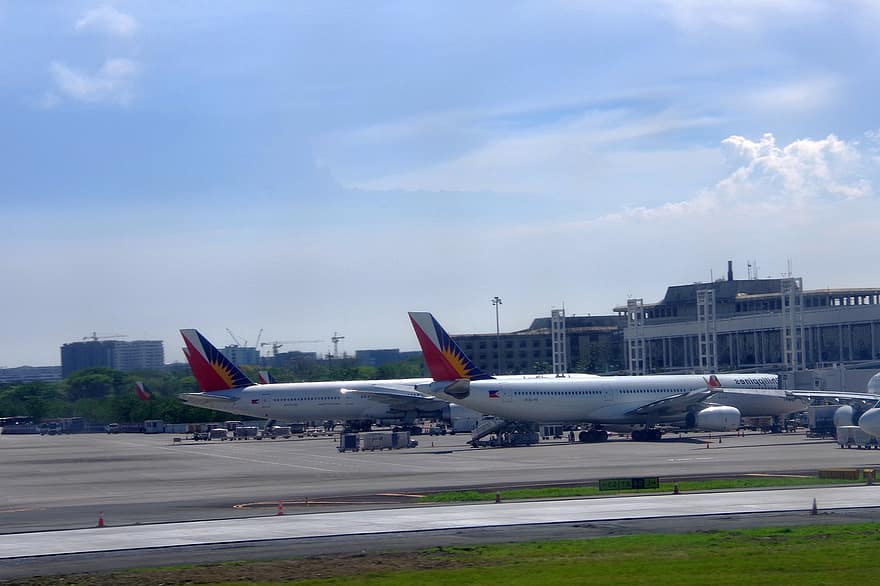 フィリピン共和国、フィリピン航空、飛行機、マニラ、航空会社、航空機、民間航空機、交通手段、飛行、輸送モード、旅行