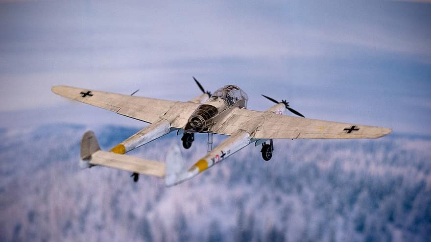 vliegtuig, focke-wulf fw 189, model-, luchtvoertuig, vliegend, propeller, leger, gevechtsvliegtuig, luchtmacht, luchtshow, oorlog