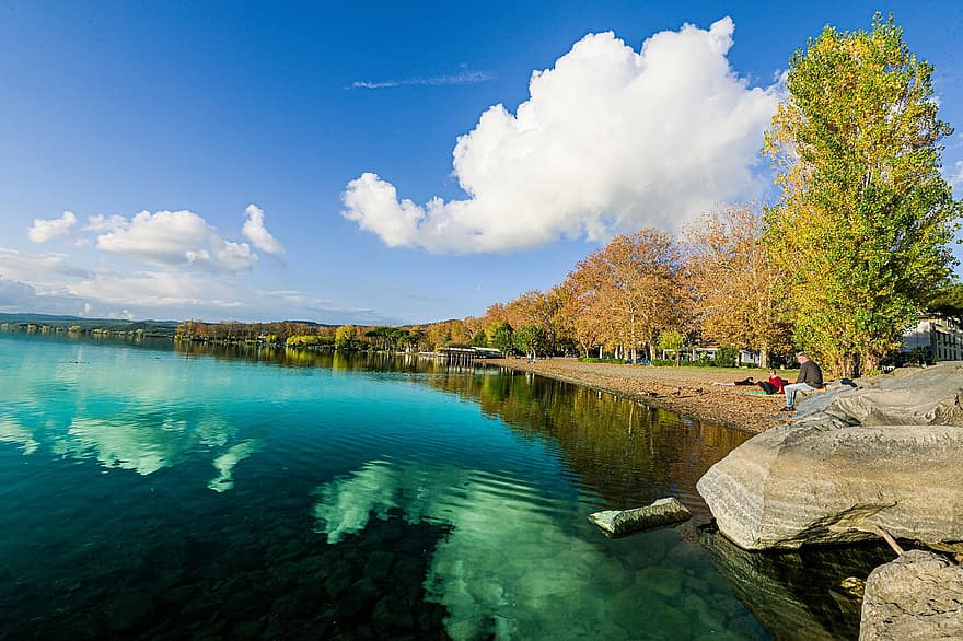 efterår, sø, søen bolsena, Italien, natur, parkere, vand, klipper, kyst, afspejling, landskab