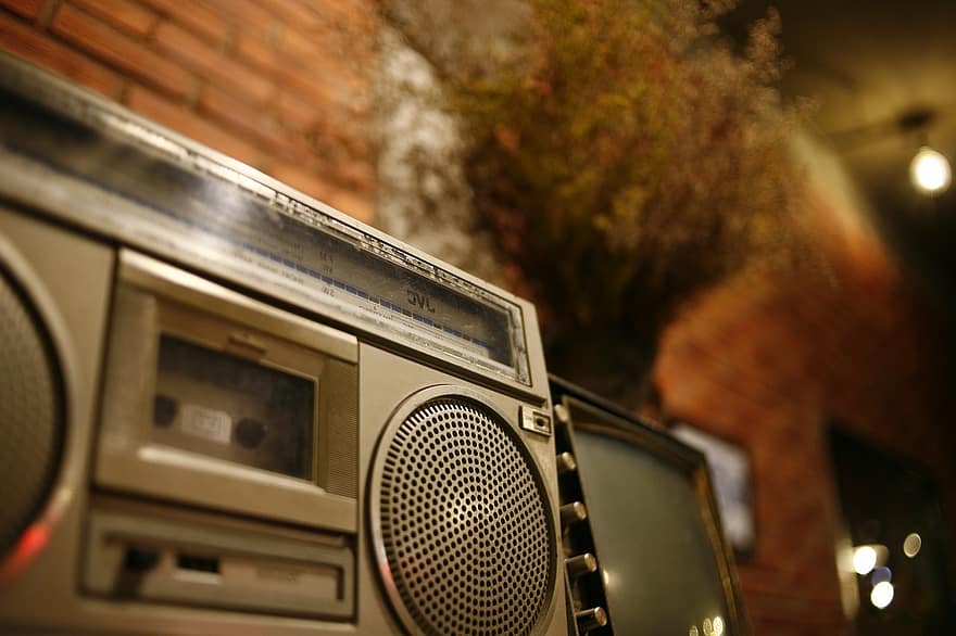 Antiikkinen radio, generaattori