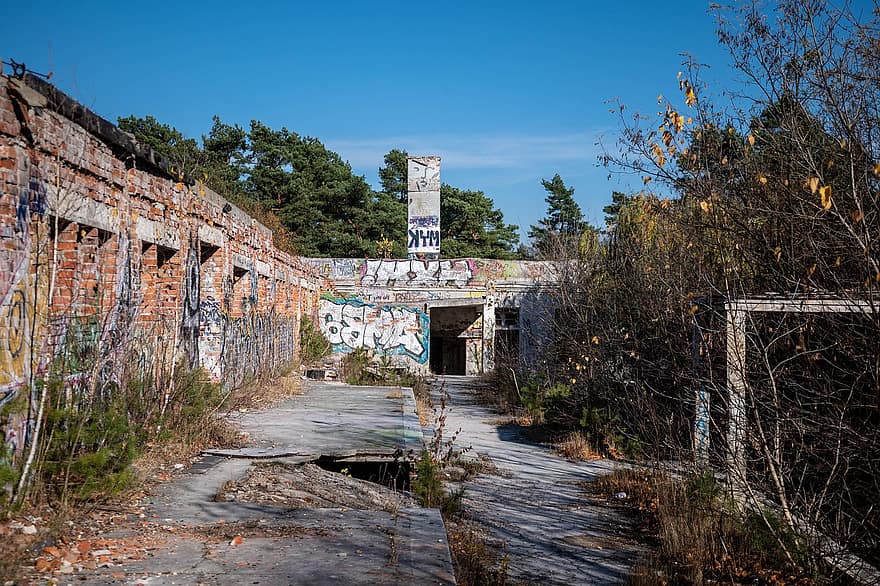 abandonné, bâtiment, graffiti, délabré, ruines, architecture