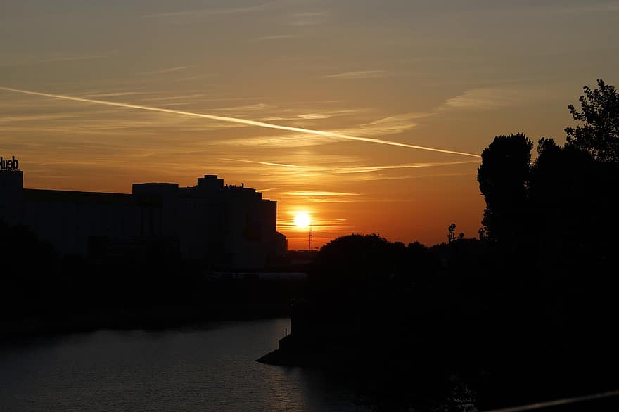 Düsseldorf, พระอาทิตย์ตกดิน, ภาพเงา, เมือง, พลบค่ำ, ดวงอาทิตย์, แสงแดด, พระอาทิตย์ขึ้น, รุ่งอรุณ, backlit, กลางคืน