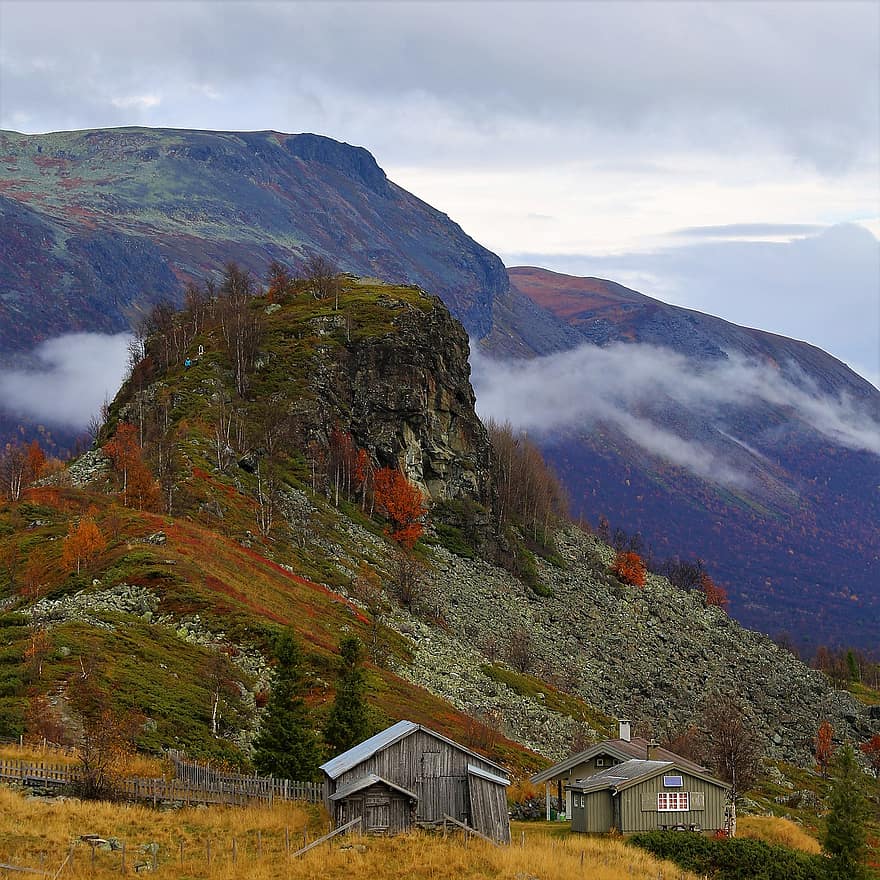 χωριό, αγροτικός, Νορβηγία, βουνά, τοπίο, σπίτια, πτώση, φθινόπωρο, σε εξωτερικό χώρο, σύννεφα, βουνό