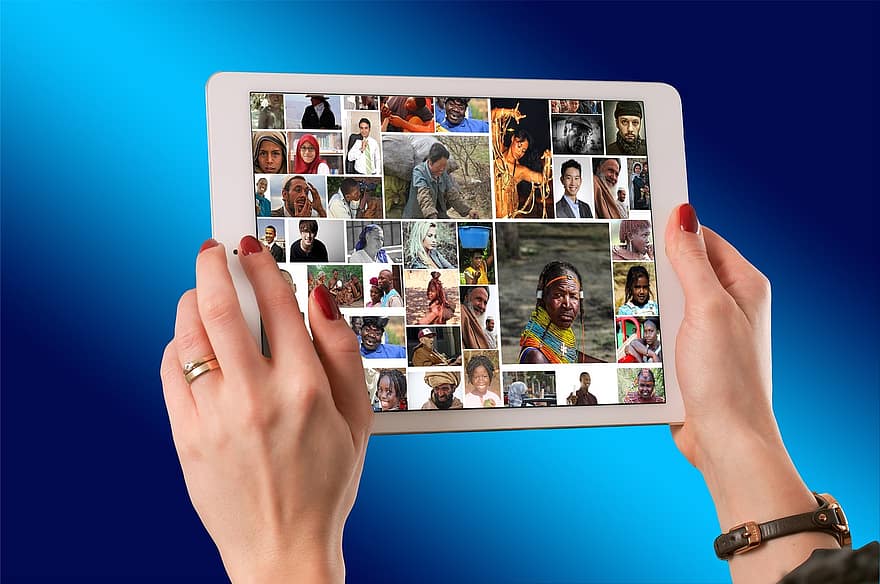 มือ, หญิง, เก็บไว้, iPad, เป็นมนุษย์, การถ่ายภาพบุคคล, ระหว่างประเทศ, กลุ่ม, People Multi, วัฒนธรรม, หน้าจอ