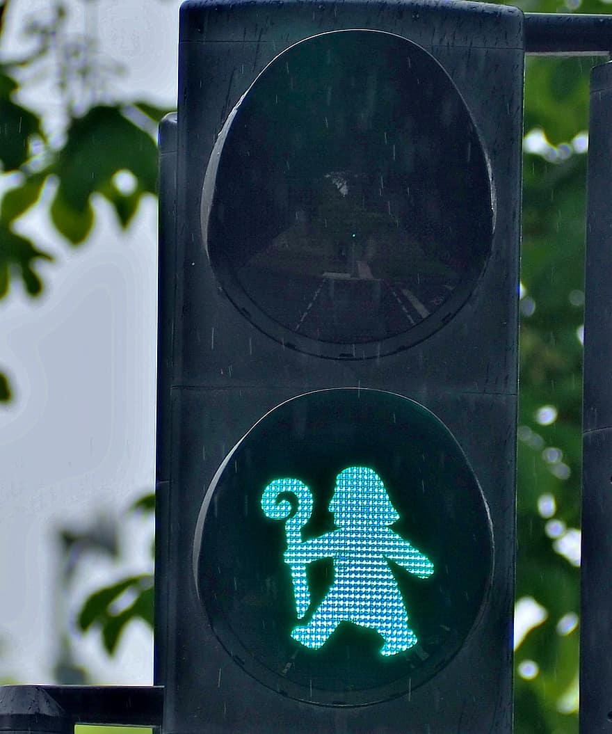 közlekedési lámpa, zöld, közlekedési lámpa ember, Szent Bonifác, Fulda, közlekedési táblák, gyalogos lámpák, püspöki személyzet, forgalom, jel, jelzőlámpa