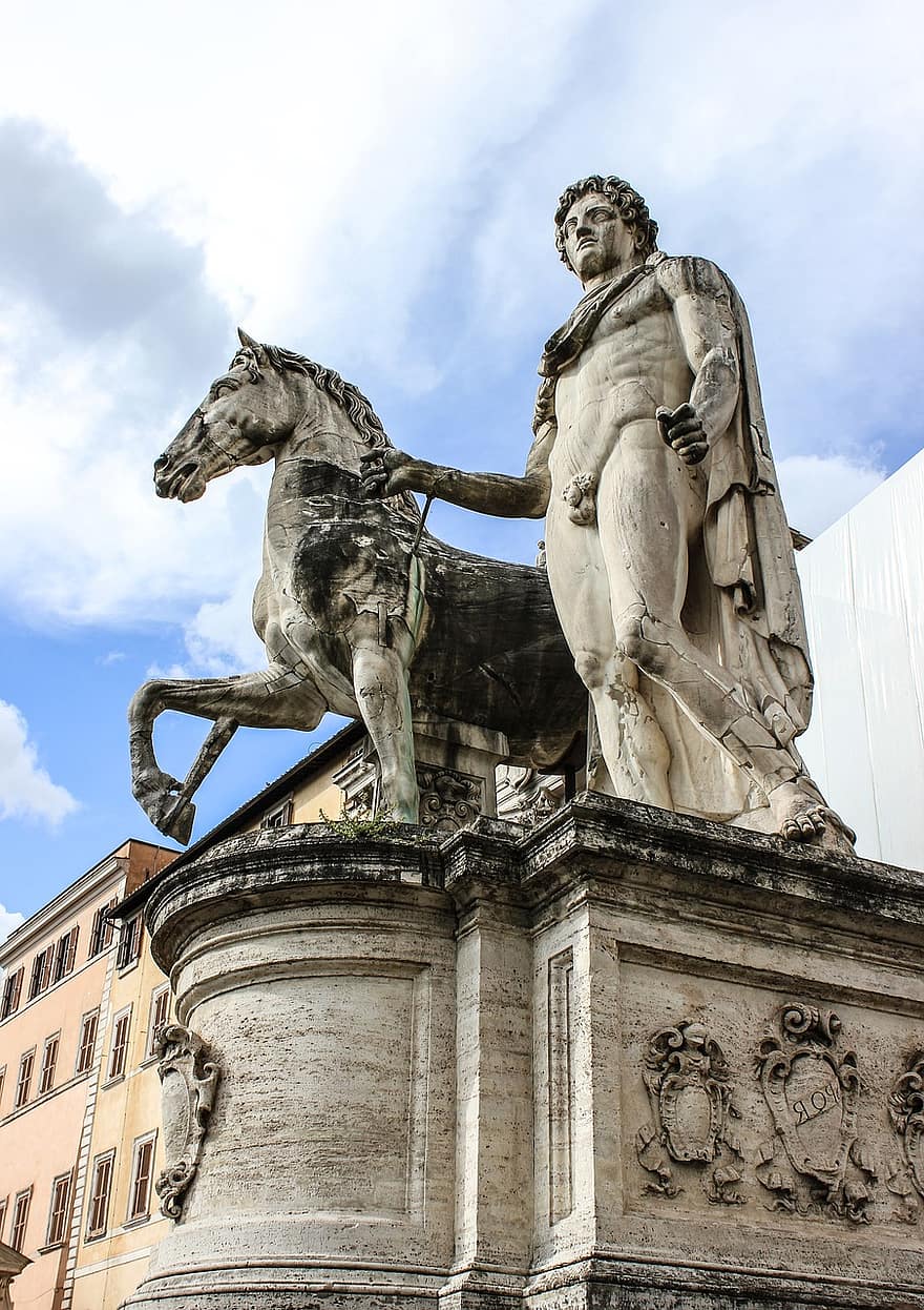 bức tượng, Capitol, la Mã