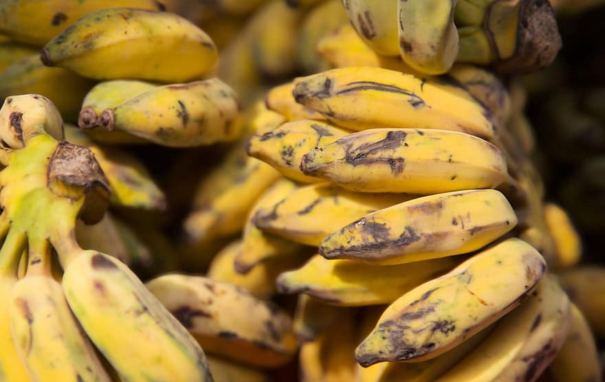 банани, плодове, зрели банани, пазар, банан, жълт, храна, свежест, органичен, здравословно хранене, зрял