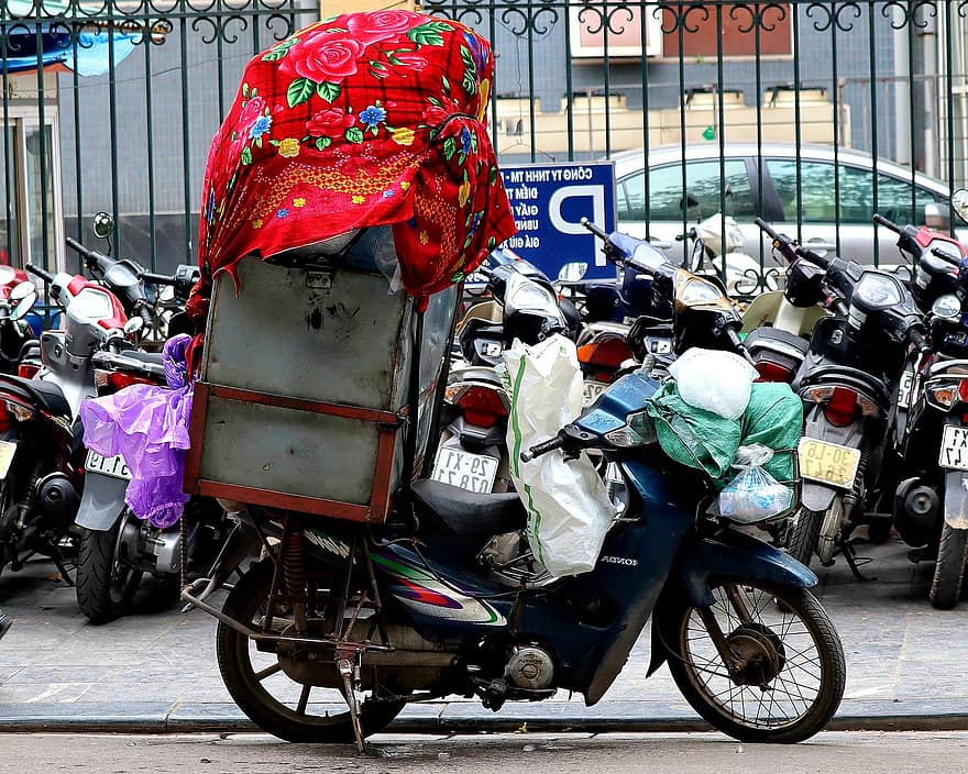 motocicleta, transporte, sobrecarregado, serviço de entrega, mensageiro, tráfego, rua, estrada, estacionamento, Ho Chi Minh City