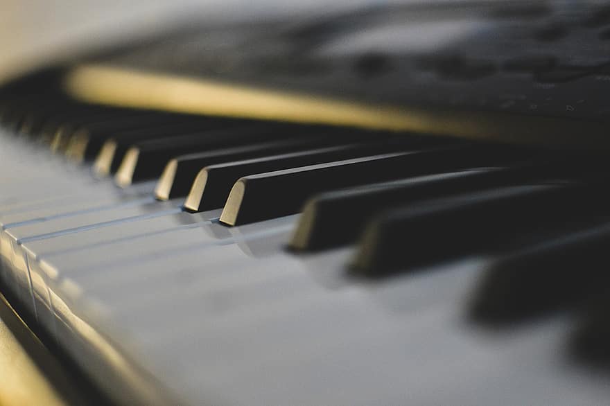 بيانو ، المزج ، موسيقى ، مفاتيح البيانو ، لوحة المفاتيح ، آلة موسيقية ، قريب ، مفتاح البيانو ، دقيق ، موسيقي او عازف ، مفتاح