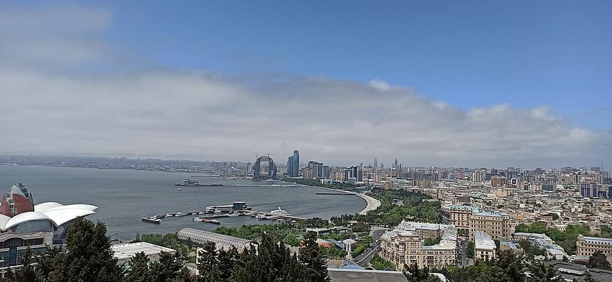 Баку, Каспийско море, остров, море, океан, град, градски пейзаж, известното място, небостъргач, архитектура, градски силует