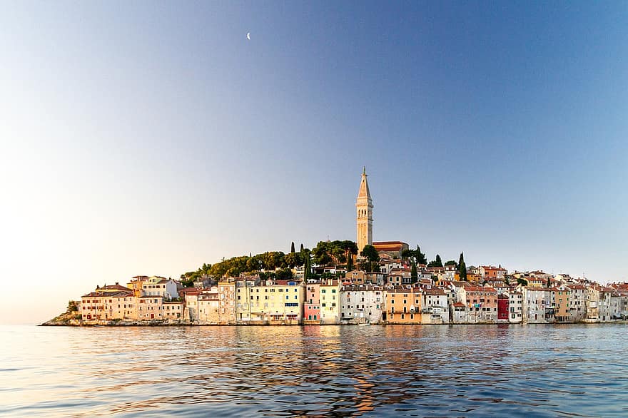 Rovinj, Horvátország, adriai, város, víz, építészet, torony, templom, utazás, cél, nyári