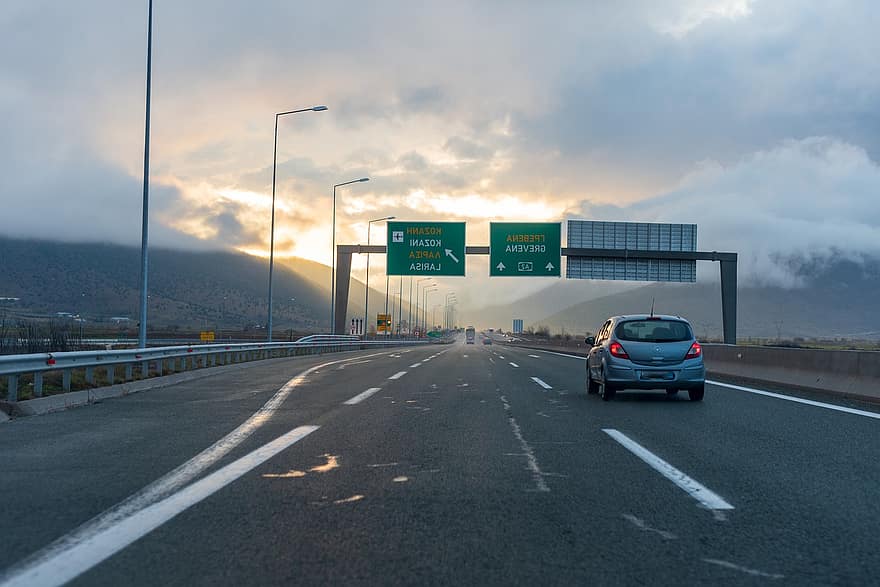 strada, autostrada, montagne, nebbia, nuvole, auto, traffico, paesaggio, Grecia, mezzi di trasporto, autostrada a più corsie