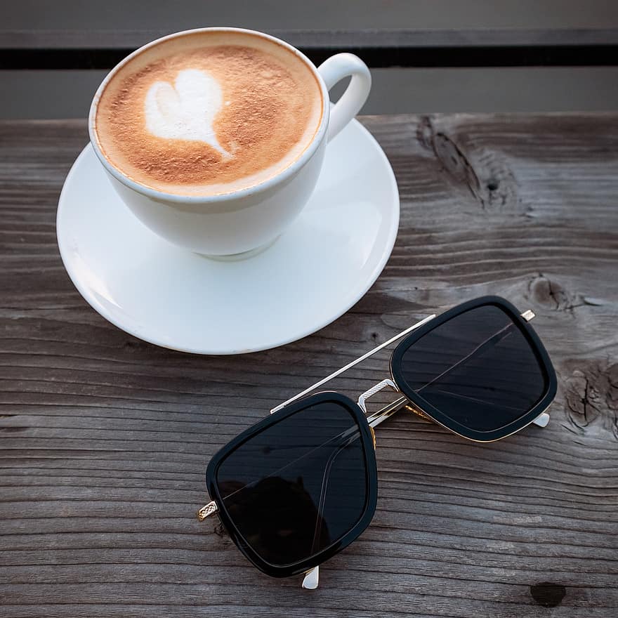 cappuccino, zonnebril, koffie, cafeïne, drinken, drank, ochtend-, tafel, detailopname, hout, bril