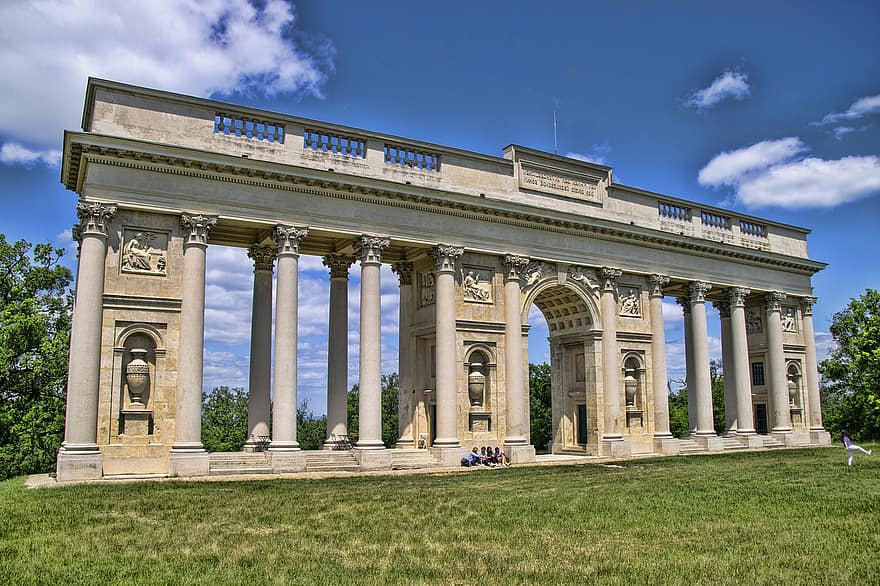 Colonnade Reistna, valtice, Monumento, moravia, Republica checa, punto de referencia, histórico, pilares, columnas, arco