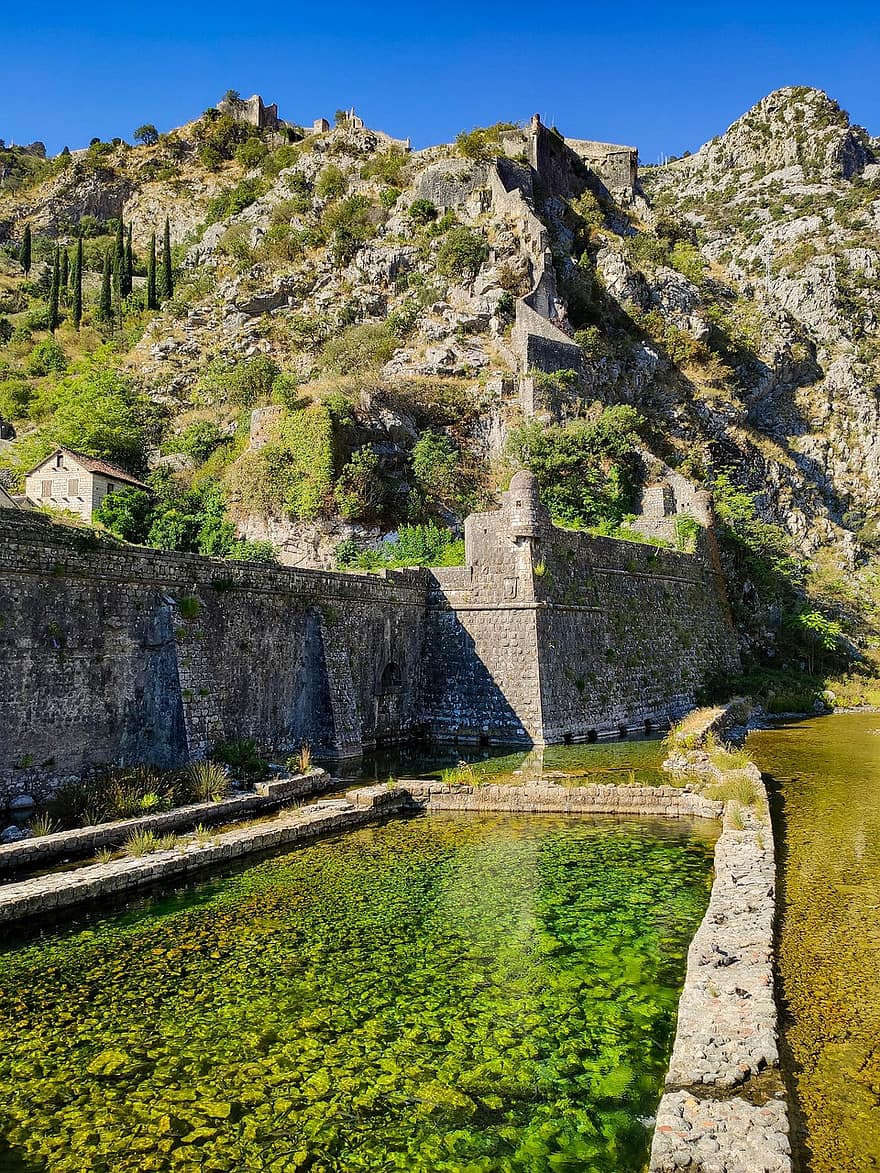 Kotor, Montenegró, falak, Óváros, lépcsők, unesco, történelmi, szikla, tájékozódási pont, építészet, híres hely