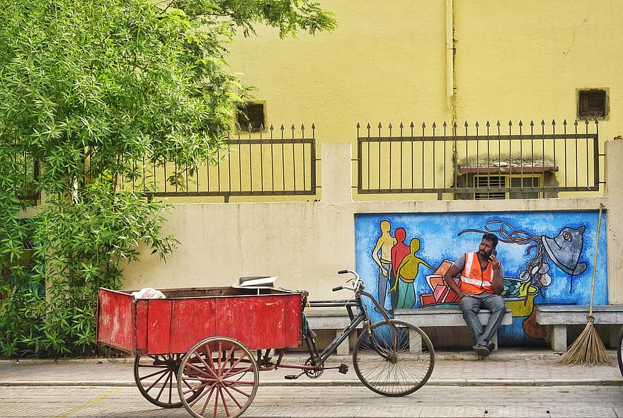 Índia, varredor de rua, cidade, ahmedabad, limpador de rua