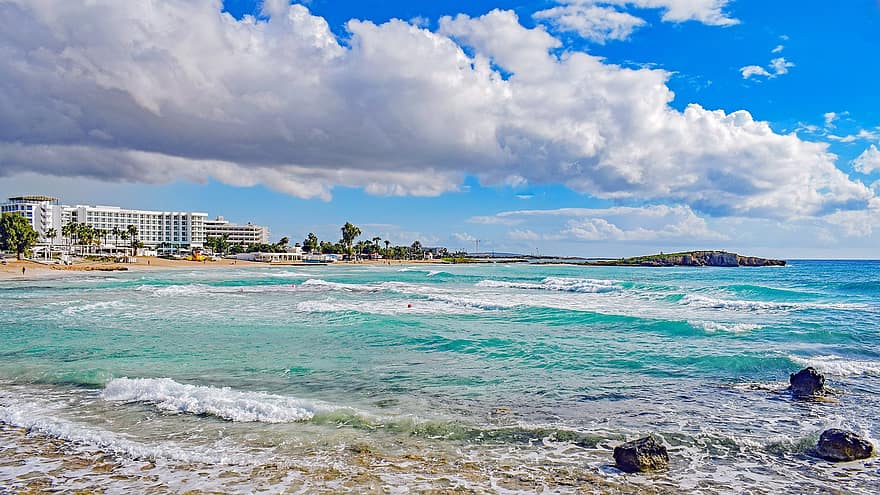 Resort, platja de nissi, hotel de platja, destinació de viatges, ayia napa, Xipre, estiu, línia de costa, vacances, blau, aigua