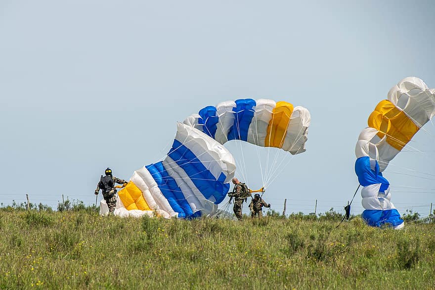 Paratroopers, Parachute, Military, extreme sports, sport, men, adventure, leisure activity, recreational pursuit, parachuting, flying