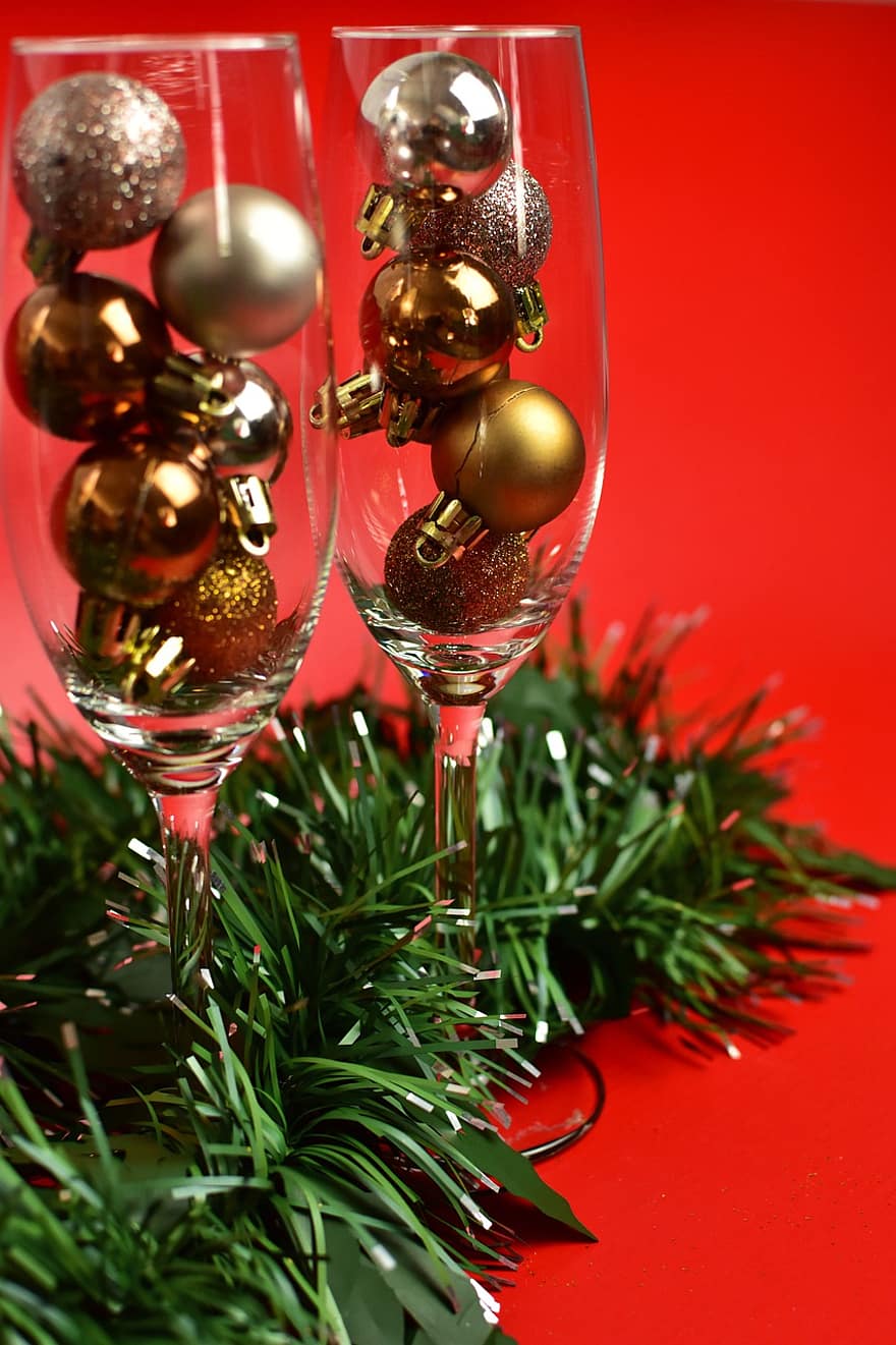 Karácsony, karácsonyi dekoráció, girland, újév, pezsgő