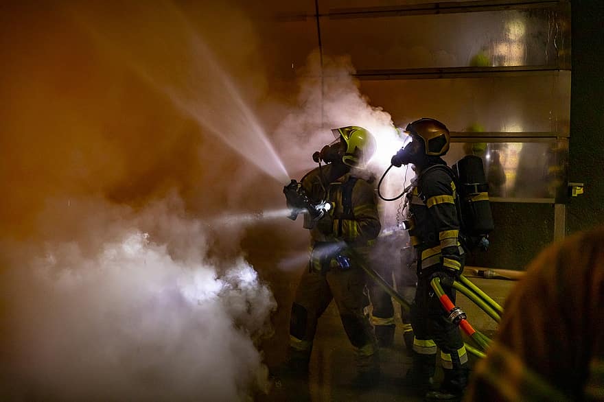 brandweerlieden, brand, Brand blussen, eerste responders, nacht