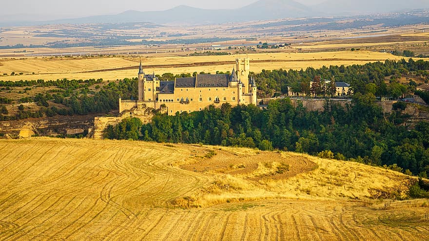 Alcazar de Segovia, segovia, Castelo medieval
