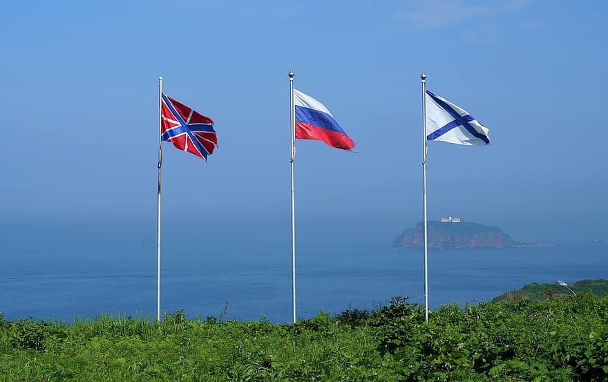 flag, Rusland, kyst, flagstænger, nationalitet, nation, patriotisme, Den Russiske Føderations flag, Russisk nationalflag, russisk flag, havet