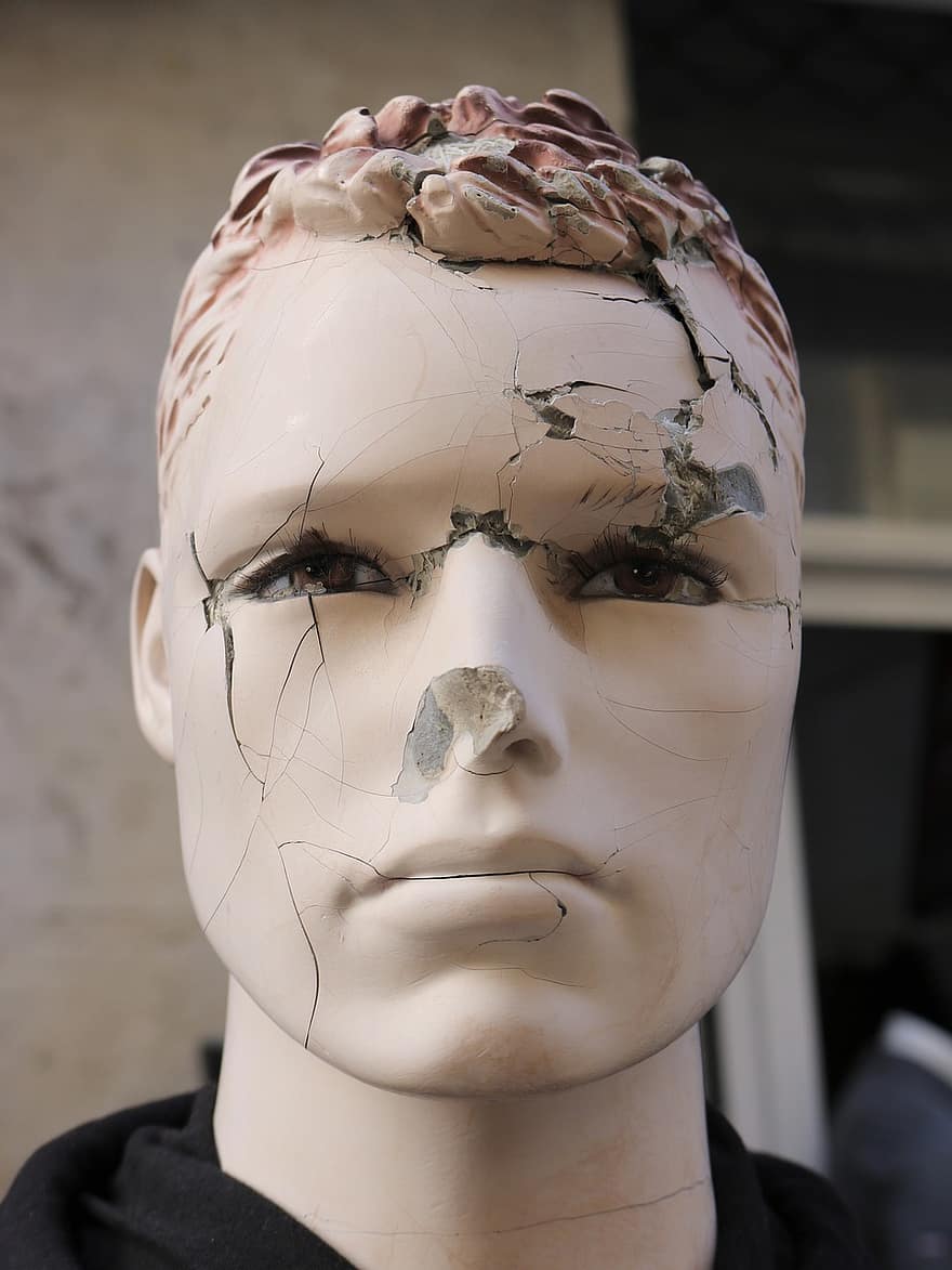 mannequin, Ødelagt mannequin, konsept, depresjon, gått i stykker