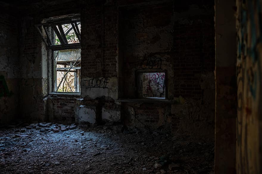 bâtiment abandonné, Urbex, graffiti, art urbain, Exploration Urbaine, abandonné, vieux, ruiné, à l'intérieur, sale, endommagé