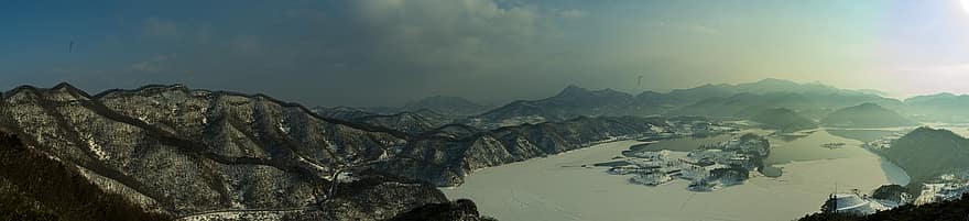 Bungeoseom-eiland, winter, meer, panorama, natuur, landschap, sneeuw, bevroren meer, Imsil, Okjeongho, Guksabong Peak