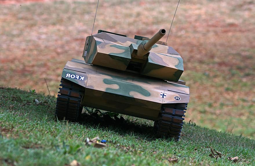 Model Tank, tank, militær, hær, Kosovos styrke, leopard, replika, tårn, camouflage, pansrede