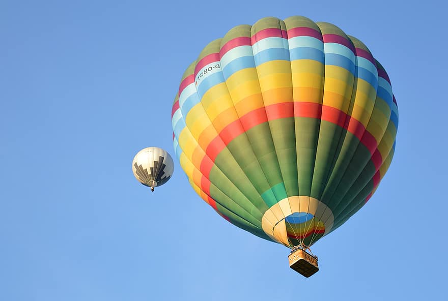 varmluftballon, fanget ballon, køre, ballon, farverig, luftballonstur, flyde, blå himmel, opgradering, sjovt, eventyr