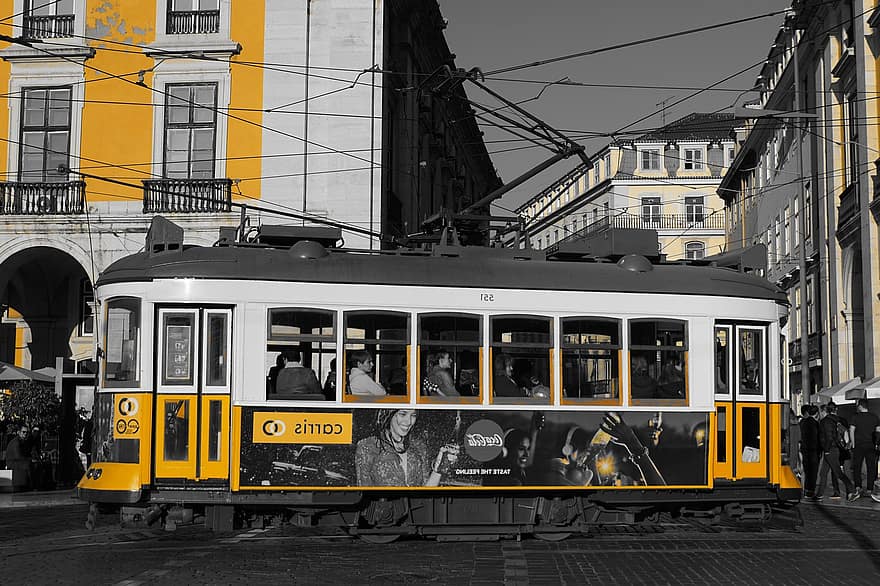 turiști, tramvai, Lisabona, electric, oraș, transport, Portugalia, călătorie, turism, mijloc de transport, viata de oras
