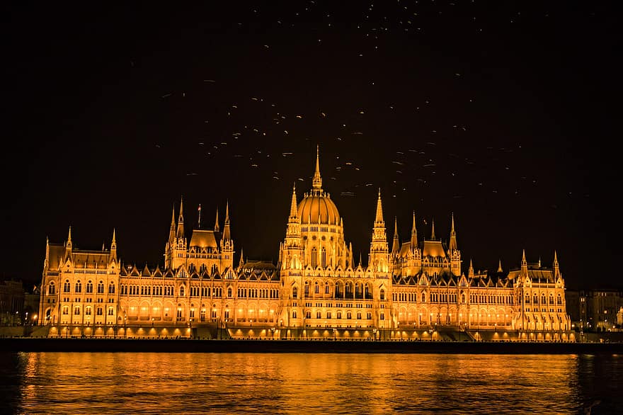 ブダペスト、ハンガリー国会議事堂、建築、ドナウ川、川、ハンガリー、夜