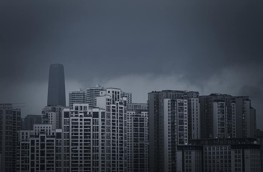 Chongqing, District de Yuzhong, immeubles, paysage urbain, grattes ciels, ville, sombre, couvert, noir et blanc