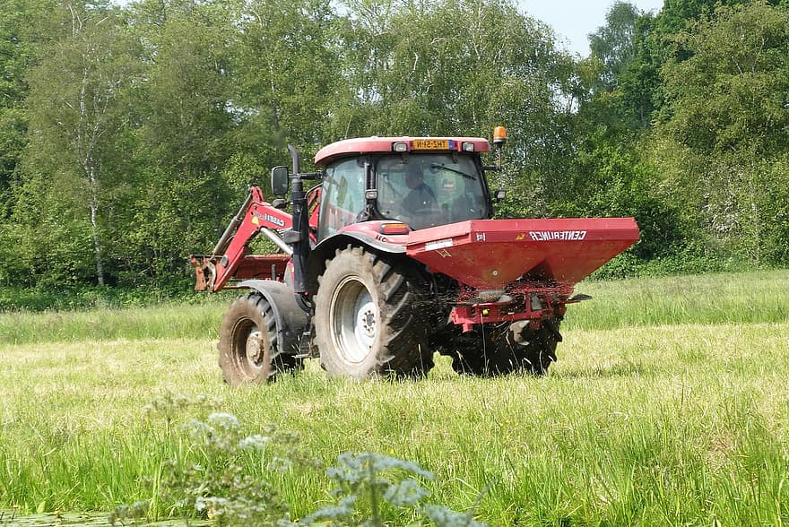 Fertilizer Spreader, Tractor, Agriculture, Fertilizer, Pasture, Fertilization, Farm, Landscape, Countryside, Machines, rural scene