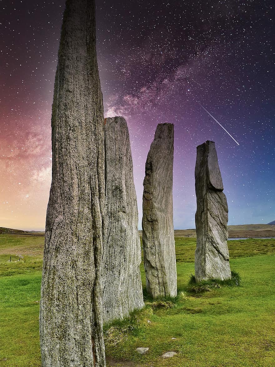 pietre in piedi, cielo notturno, via Lattea, sito storico, pagano, spiritualismo, credenza, pietre