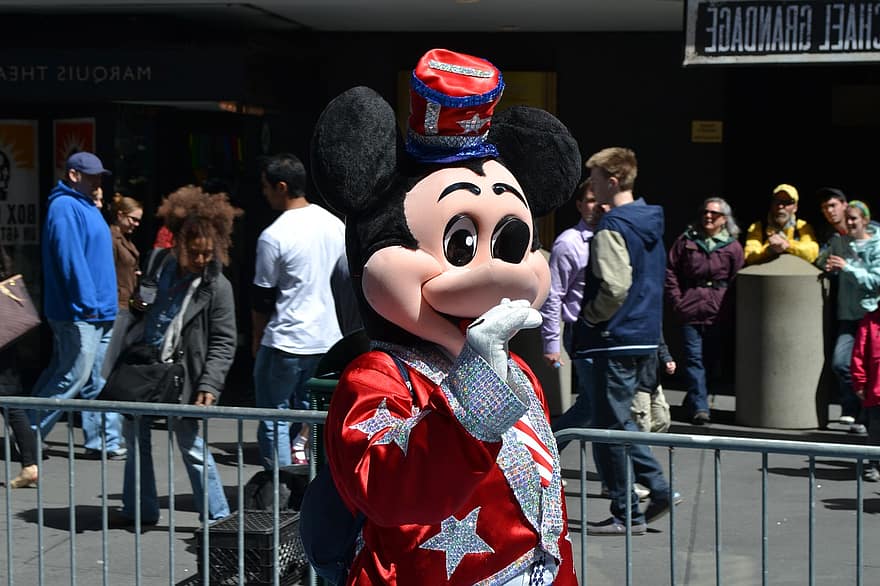 Mickey Mouse, manhattan, Ciudad de Nueva York 2021, disney, mascota, dibujos animados, peatones, venta ambulante, independiente, Trabajadores por cuenta propia, diversidad