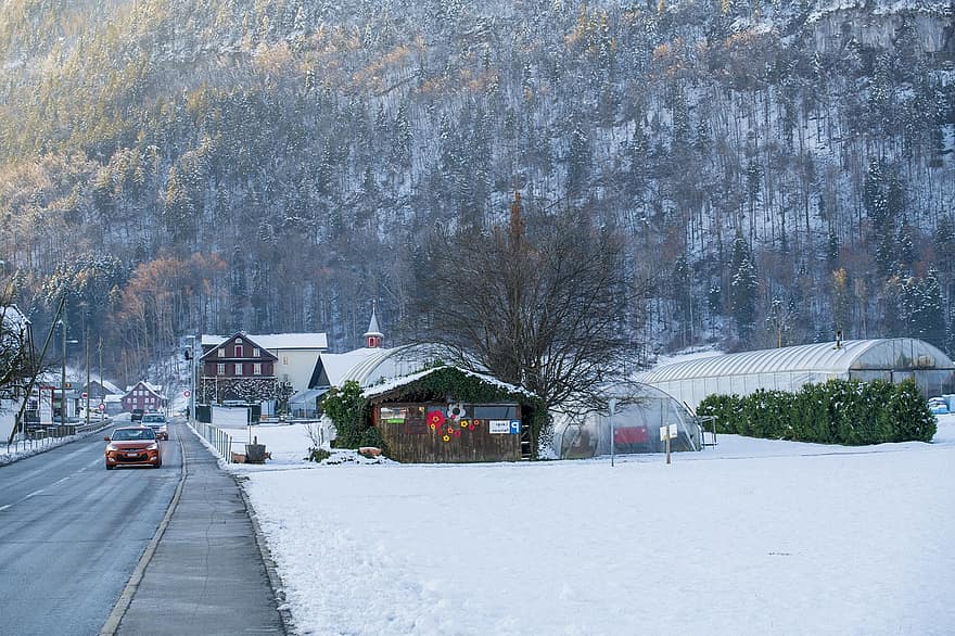 domy, kabiny, wioska, śnieg, zimowy, wieczór, Szwajcaria, Góra, samochód, pora roku, podróżować