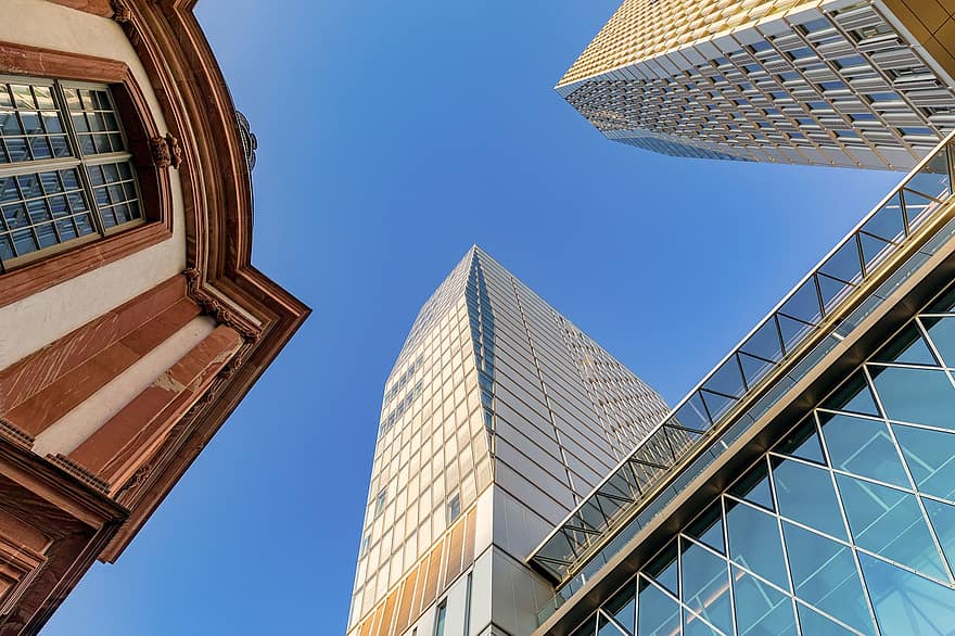 Frankfurt, Duitsland, architectuur, stedelijk, buitenkant van het gebouw, wolkenkrabber, ingebouwde structuur, blauw, modern, venster, stadsgezicht