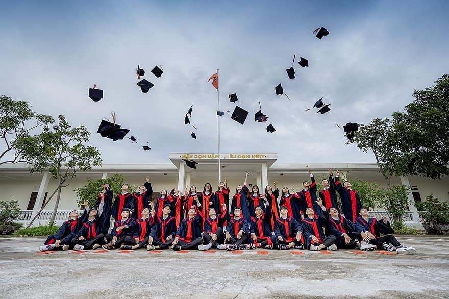 Vietnã, graduação, alunos