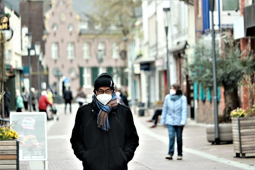 людина, маска для обличчя, COVID-19, дорога, маска, корона, коронавірус, COVID, пандемія, соціальна дистанція, самотня
