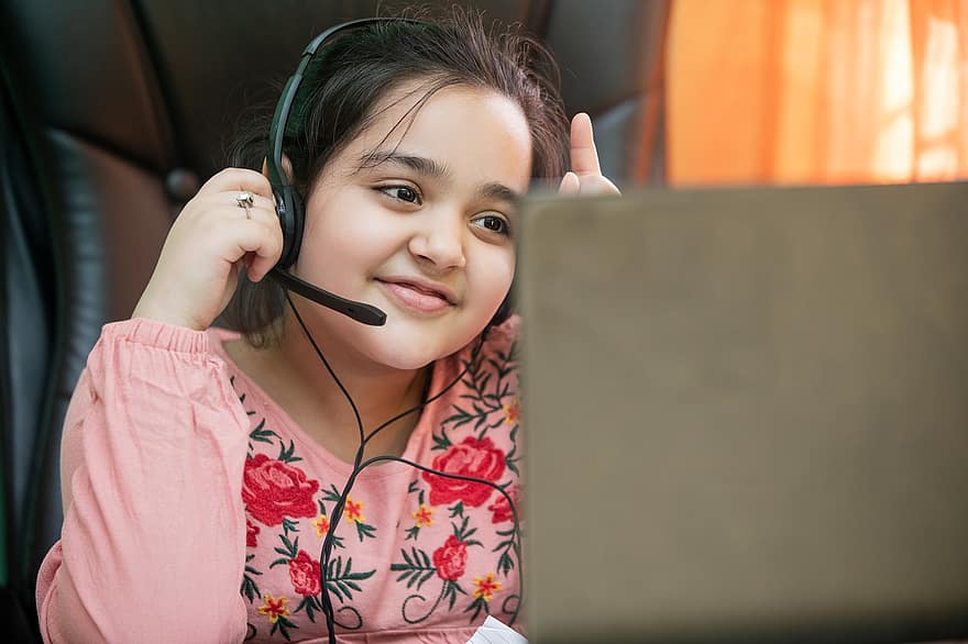 Online School, Distance Learning, Little Girl, Remote Learning, headphones, smiling, one person, technology, headset, happiness, child