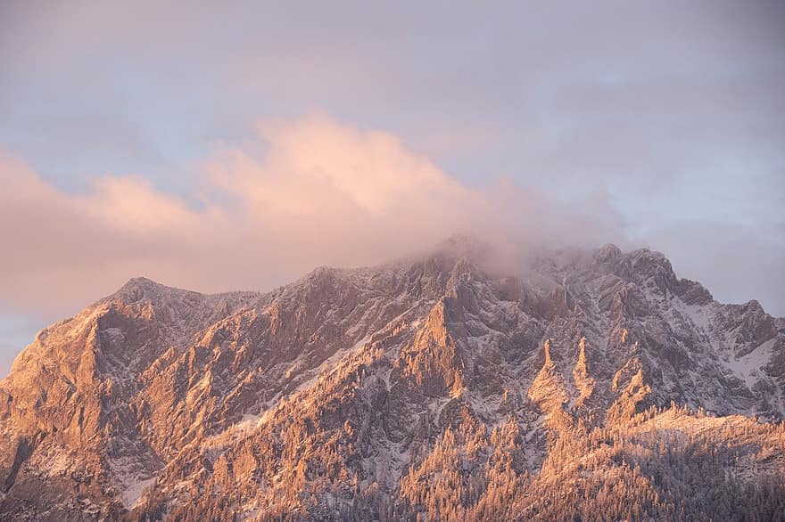 山、オーストリア、朝、早朝、トラウンシュタイン、グムンデン、冬、雪、ザルツカンマーグート、雲、風景