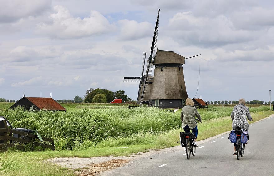cyklisty, silnice, staré větrné mlýny, jízdní kola, ježdění na kole, větrné mlýny, vesnice, venkovský, schermerhorn