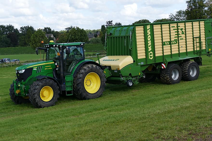 Tractor, Hay, Harvestman, Agriculture, Harvest, Grass, Mow, Edit, Fodder, Biological, Maize