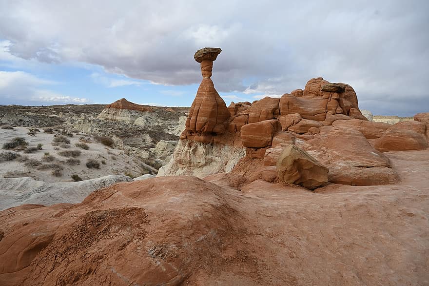 Toadstool Hoodoos, скално образуване, пейзаж, пустинен, скали, ерозия на вятъра, природа, рок, пясъчник, пясък, ерозира
